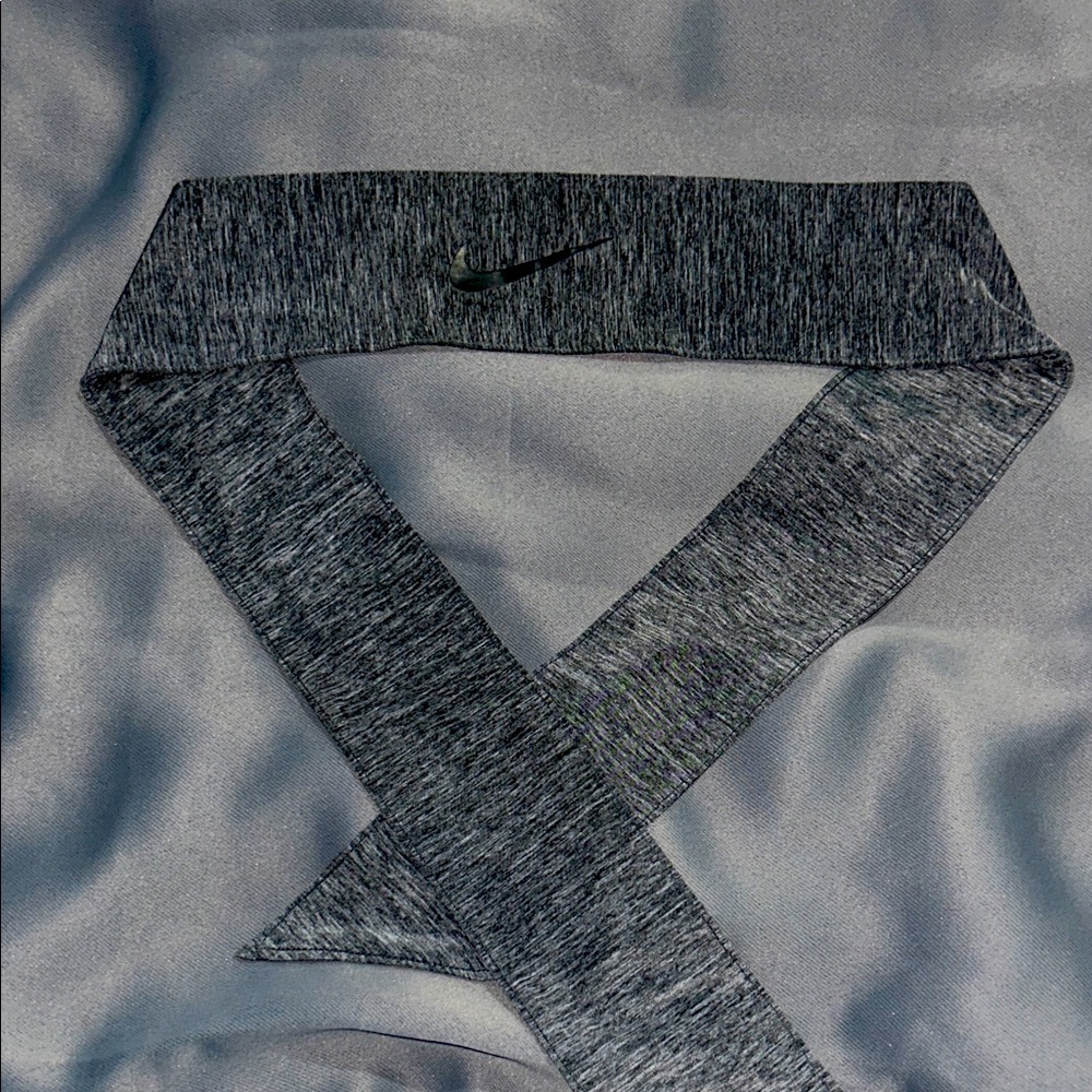 Nike Charcoal Gray Fitness Headband